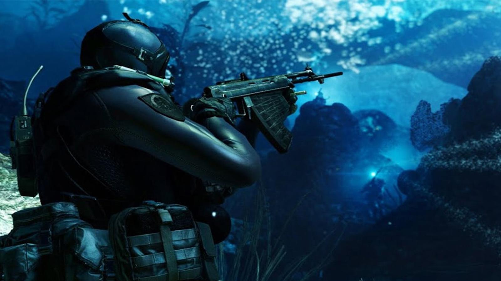 Warzone operator fighting in the water.
